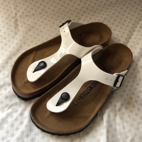 Birkenstock Shoes - NWT Birkenstock Gizeh Sandals